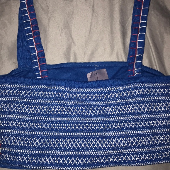 forever 21 crop, never worn tags still on. - Picture 2 of 3